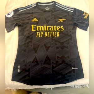 ARSENAL - SAKA - Jersey. XL athlete fit.